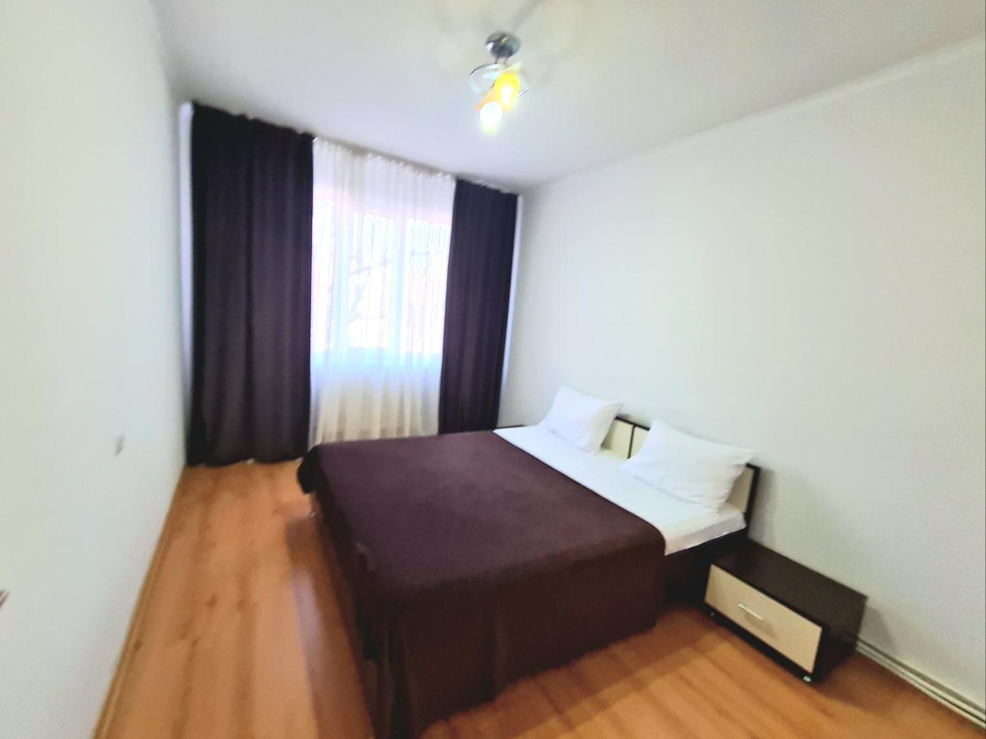 Apartament 2 Bedrooms, Botanica Kischinau Exterior foto