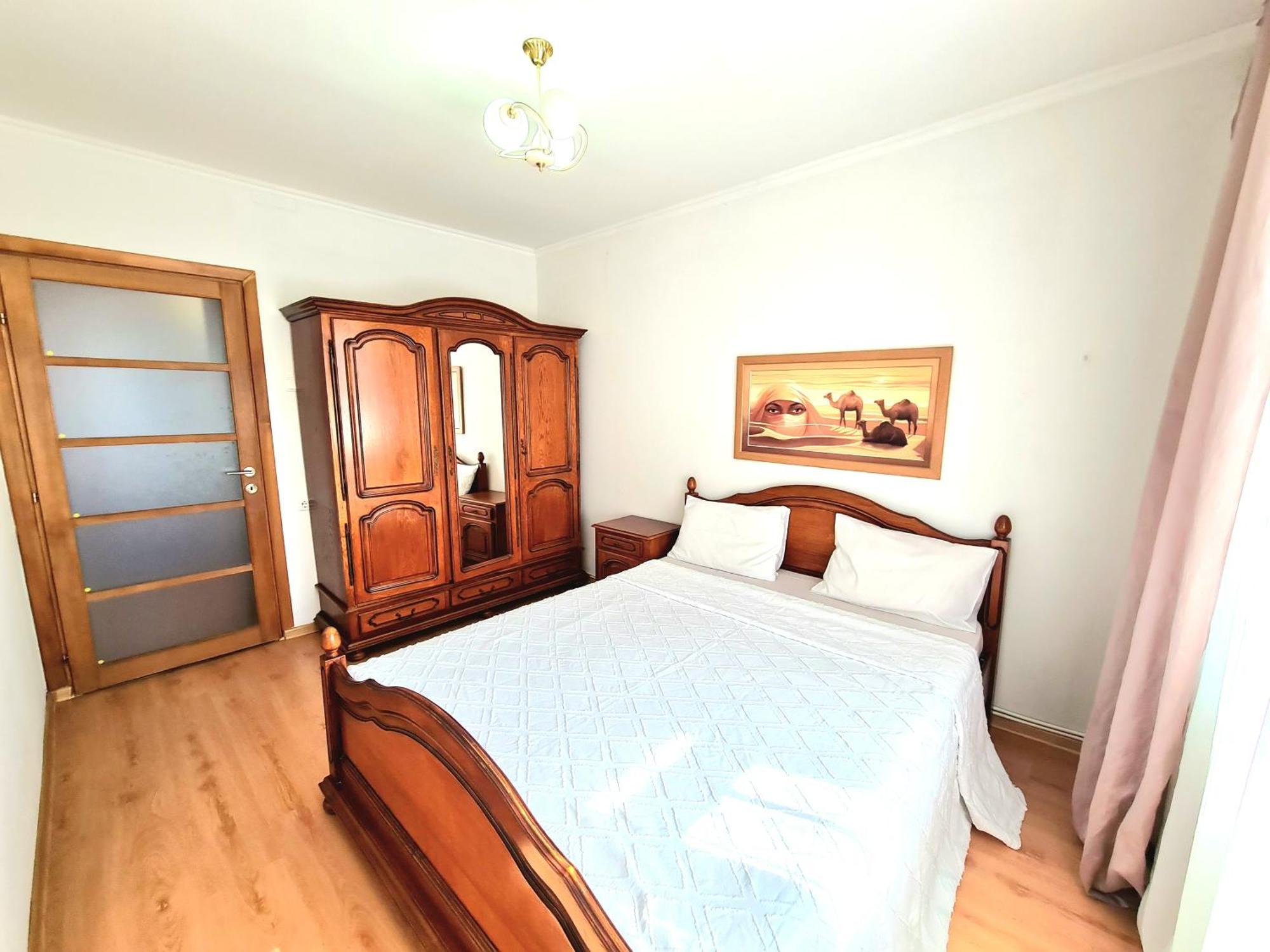 Apartament 2 Bedrooms, Botanica Kischinau Exterior foto